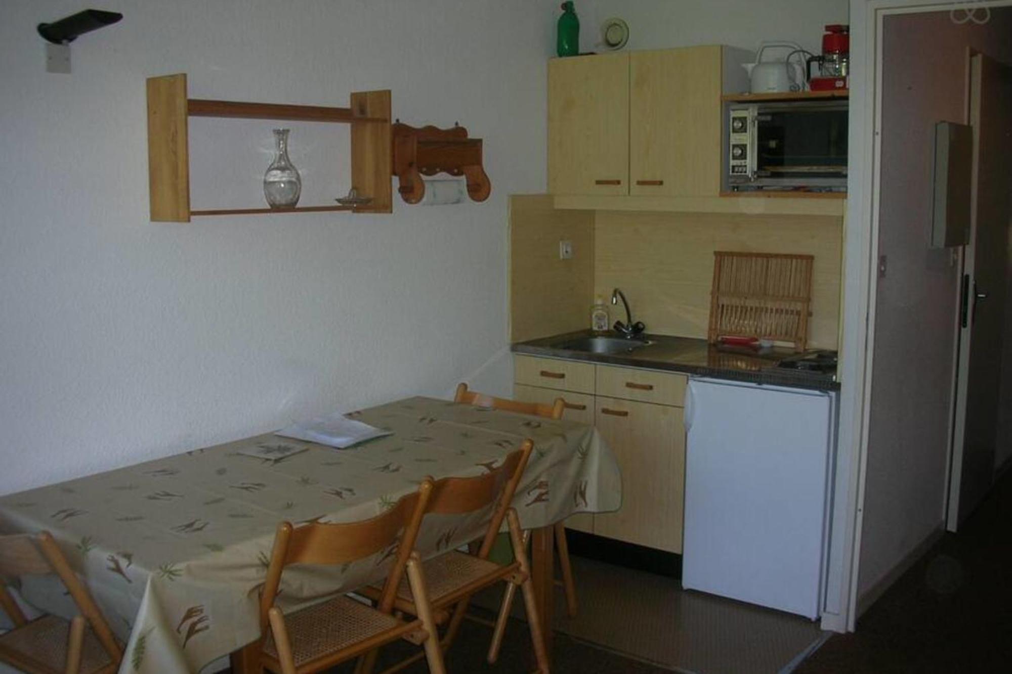 Duplex Lumineux Et Spacieux En Plein Centre Bourg แซ็ง-ปิแอร์-เดอ-ชาร์ตรูส ภายนอก รูปภาพ